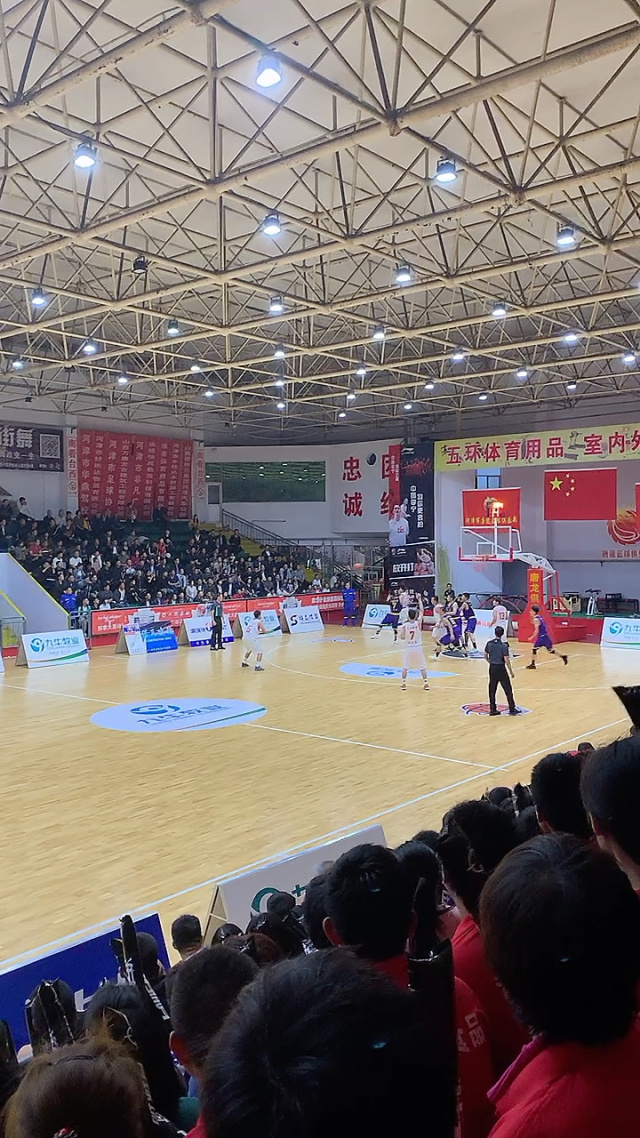  Ning重返赛场，晋级下一阶段首场状态出色，利物浦观众沸腾！