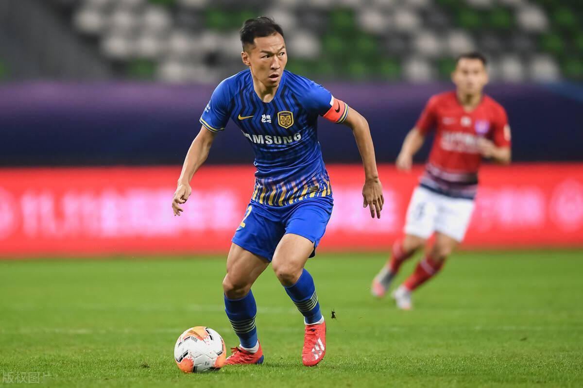 包含Scout在瑞士队比赛中重要助攻，大比分获胜引发热议！引发球迷热议的词条