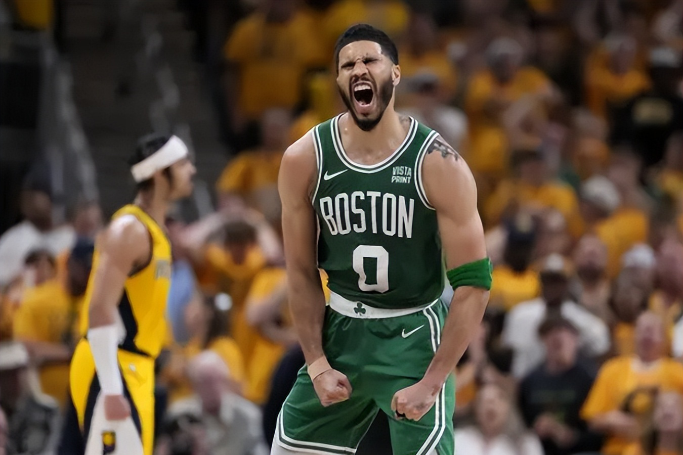 包含塔图姆迎来七赛季出色发挥，美国队观众热烈欢呼！的词条