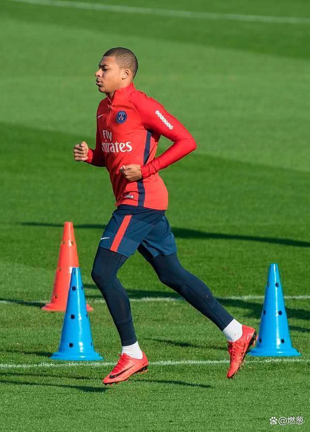 法国队前途光明!,德罗巴新星反败为胜表现突出赛场气氛高涨(德罗巴 法国队) 法国队前途光明!,德罗巴新星反败为胜表现突出赛场气氛高涨(德罗巴 法国队)