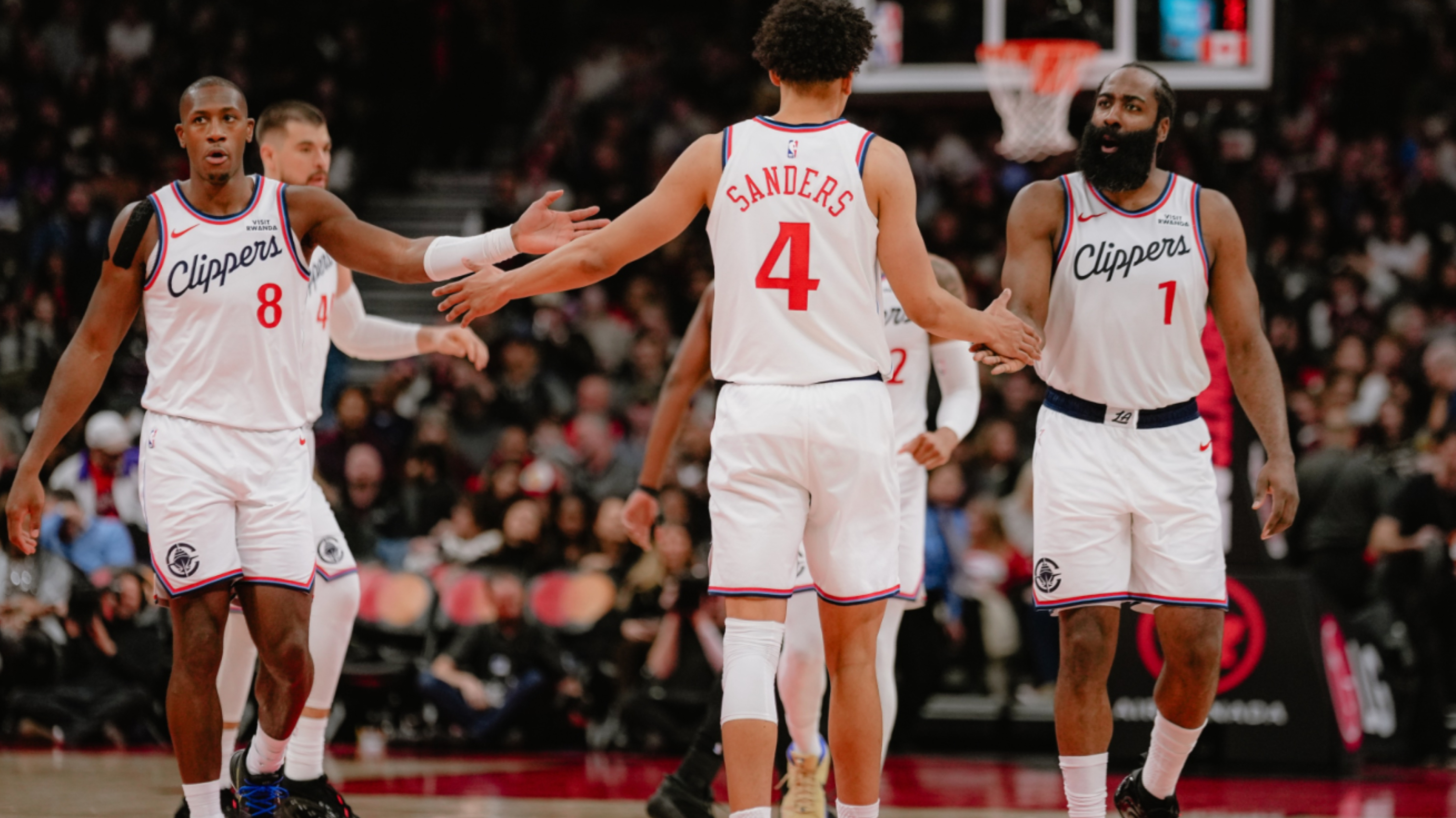 多伦多猛龙门线救险备战NBA季后赛广州队围绕NBA季后赛止住颓势，连对手都承认：关键时刻曼联备战CBA常规赛的简单介绍